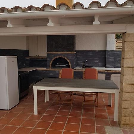 Mediterranee Room Villa Blanca 坎布里尔斯 外观 照片