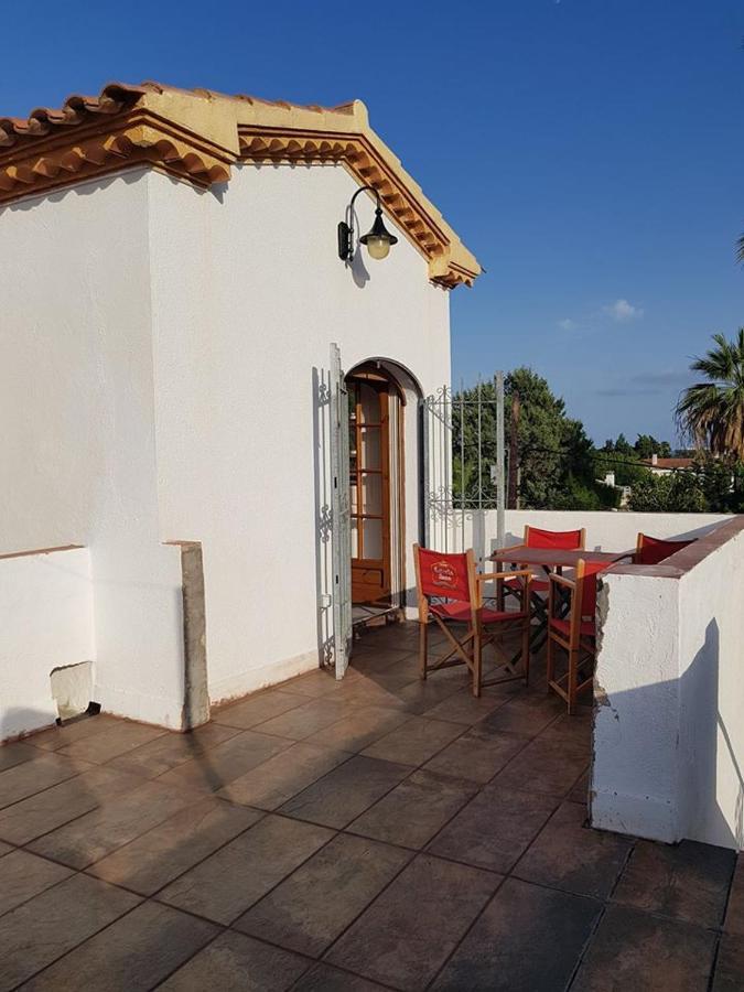 Mediterranee Room Villa Blanca 坎布里尔斯 外观 照片