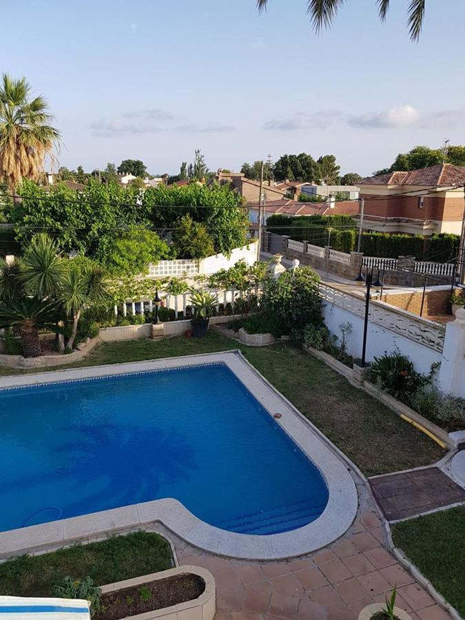 Mediterranee Room Villa Blanca 坎布里尔斯 外观 照片
