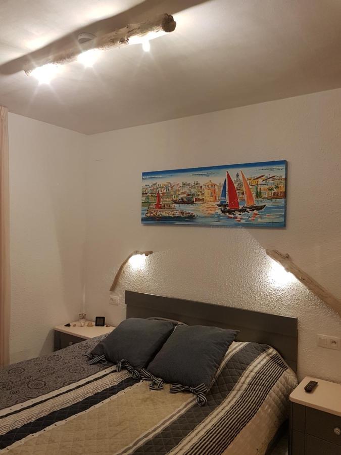 Mediterranee Room Villa Blanca 坎布里尔斯 外观 照片
